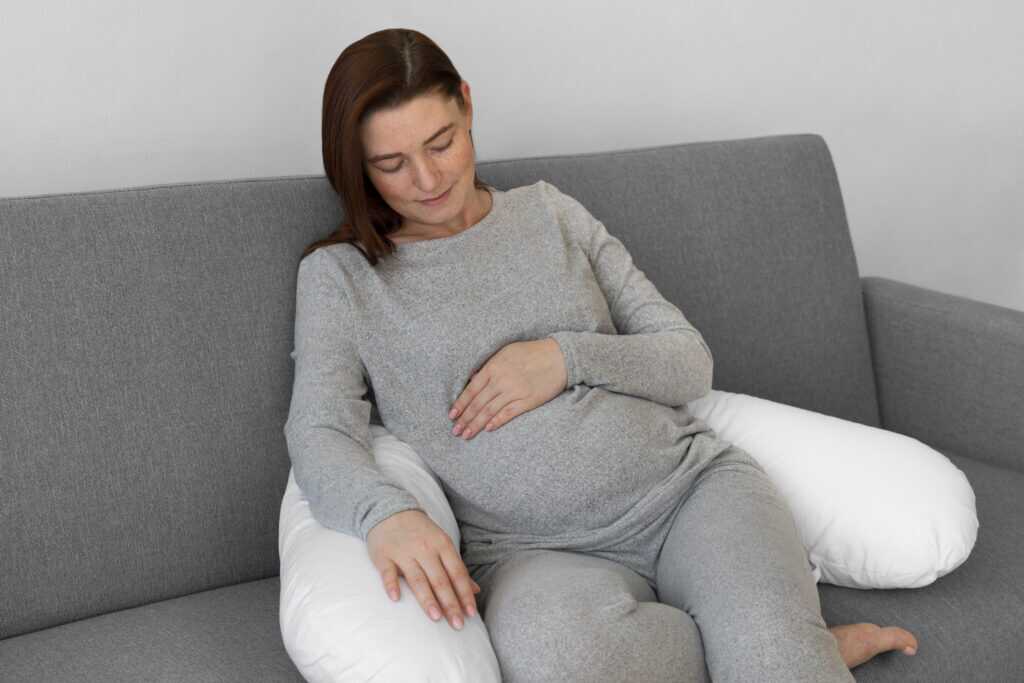 pregnant belly sometimes hard and sometimes soft