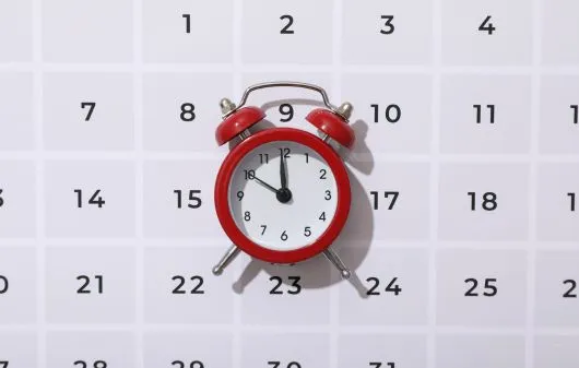 Ovulation-period_-calendar-with-clock