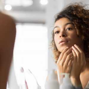 Chat with an online doctor to treat skin irritants From home