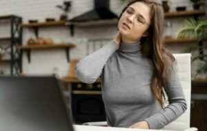 young-girl-feeling-pain-on-right-side-of-neck